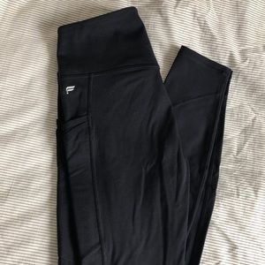 Fabletics “Trinity High-Waisted Pocket” Legging